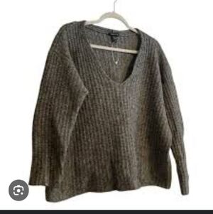 Eileen Fisher Alpaca Wool Cotton Blend Cropped Casual Classic V- Neck Sweater